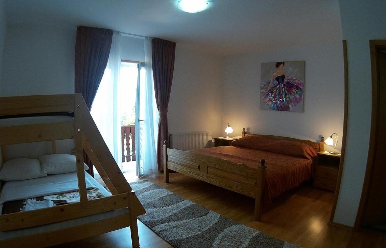 Plitvice Pension Perisic Korenica Buitenkant foto